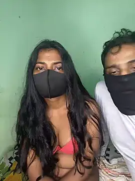 Snapshot of renu_143 chatting on 11.05.25 renu 143 online show from 11.05.25