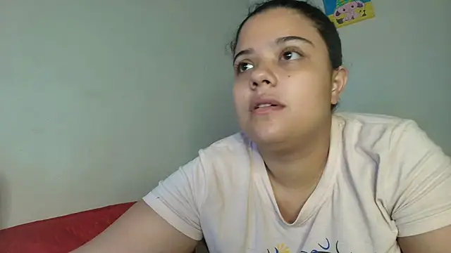 Snapshot of luisahot_9727 chatting on 02.05.26 luisahot 9727 online show from 02.05.26