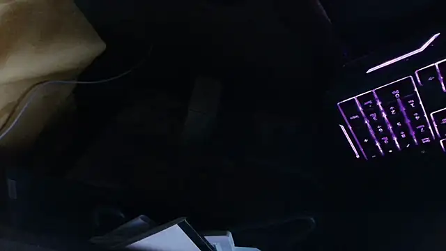 Snapshot of luisahot_9727 chatting on 02.26.26 luisahot 9727 online show from 02.26.26