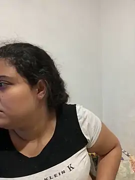 Snapshot of luisahot_9727 chatting on 03.17.26 luisahot 9727 online show from 03.17.26