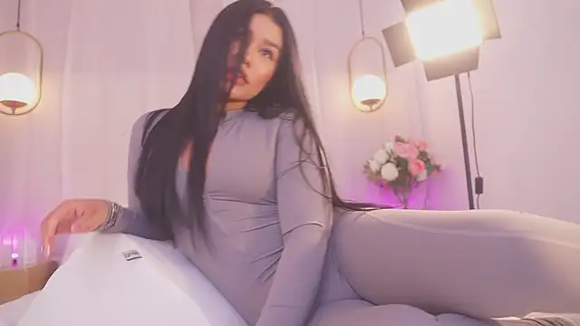 kassia kim online show from 04.13.26