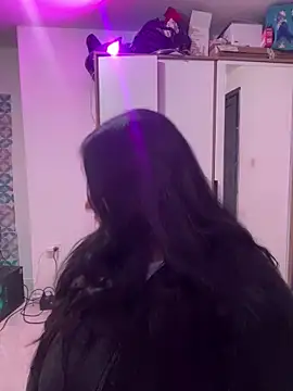 Dominic Schmit01 online show from 03.12.26