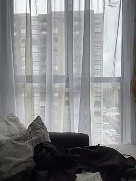 Sofi Leal online show from 02.18.26