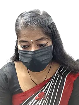 Snapshot of tamil_Sigappu_Roja chatting on 10.01.25 tamil Sigappu Roja online show from 10.01.25