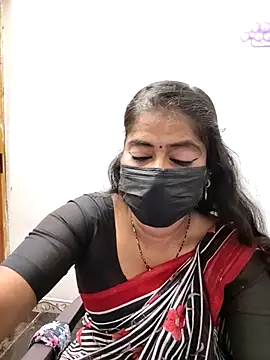 Snapshot of tamil_Sigappu_Roja chatting on 11.08.25 tamil Sigappu Roja online show from 11.08.25