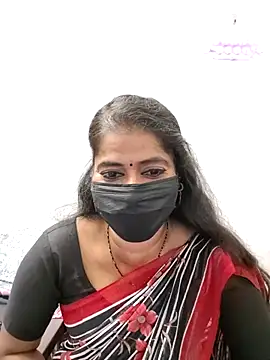 Snapshot of tamil_Sigappu_Roja chatting on 12.18.25 tamil Sigappu Roja online show from 12.18.25