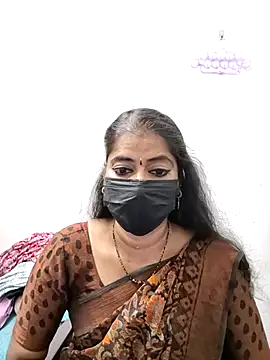 Snapshot of tamil_Sigappu_Roja chatting on 12.19.25 tamil Sigappu Roja online show from 12.19.25