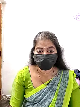 Snapshot of tamil_Sigappu_Roja chatting on 12.23.25 tamil Sigappu Roja online show from 12.23.25