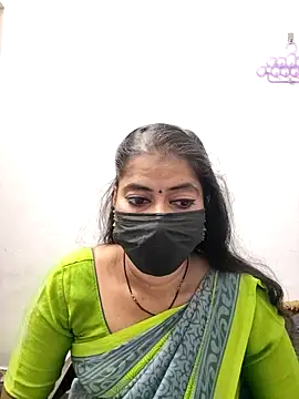 Snapshot of tamil_Sigappu_Roja chatting on 02.05.26 tamil Sigappu Roja online show from 02.05.26