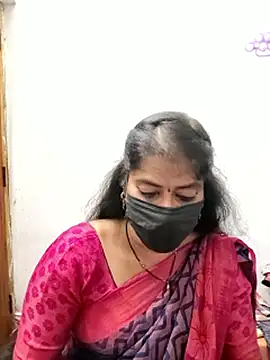 Snapshot of tamil_Sigappu_Roja chatting on 02.18.26 tamil Sigappu Roja online show from 02.18.26