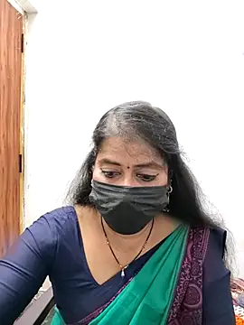 Snapshot of tamil_Sigappu_Roja chatting on 02.19.26 tamil Sigappu Roja online show from 02.19.26