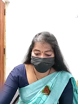 Snapshot of tamil_Sigappu_Roja chatting on 02.25.26 tamil Sigappu Roja online show from 02.25.26