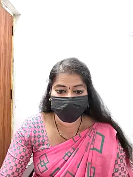 Snapshot of tamil_Sigappu_Roja chatting on 02.26.26 tamil Sigappu Roja online show from 02.26.26