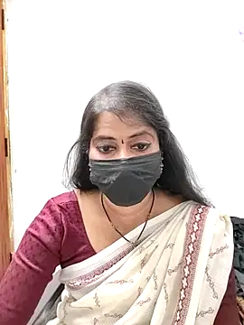 Snapshot of tamil_Sigappu_Roja chatting on 03.04.26 tamil Sigappu Roja online show from 03.04.26