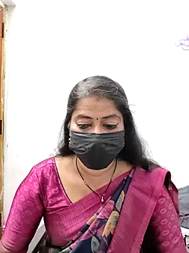 Snapshot of tamil_Sigappu_Roja chatting on 03.09.26 tamil Sigappu Roja online show from 03.09.26