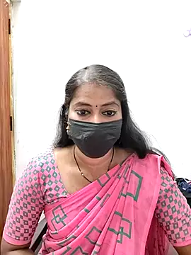 Snapshot of tamil_Sigappu_Roja chatting on 03.16.26 tamil Sigappu Roja online show from 03.16.26