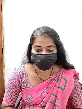 Snapshot of tamil_Sigappu_Roja chatting on 04.04.26 tamil Sigappu Roja online show from 04.04.26