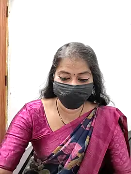 Snapshot of tamil_Sigappu_Roja chatting on 04.06.26 tamil Sigappu Roja online show from 04.06.26