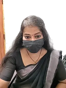 Snapshot of tamil_Sigappu_Roja chatting on 04.08.26 tamil Sigappu Roja online show from 04.08.26