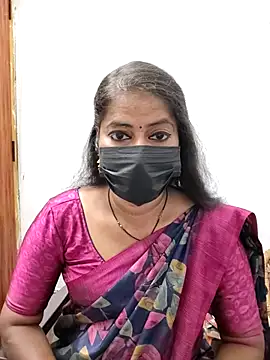Snapshot of tamil_Sigappu_Roja chatting on 04.16.26 tamil Sigappu Roja online show from 04.16.26