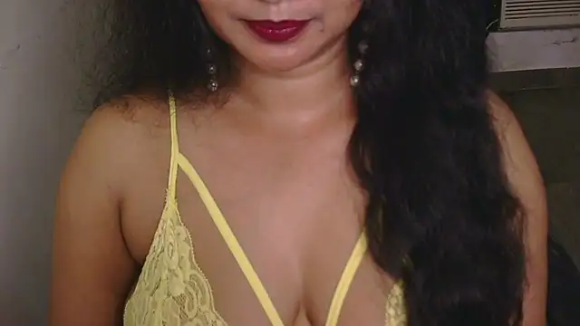 QUEEN SAKHI- online show from 10.31.25