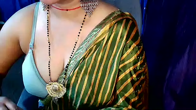 QUEEN SAKHI- online show from 05.28.26