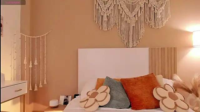 Snapshot of Camila_Bustamante chatting on 02.10.26 Camila Bustamante online show from 02.10.26