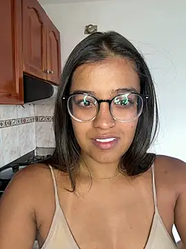 Snapshot of Camila_Bustamante chatting on 03.27.26 Camila Bustamante online show from 03.27.26