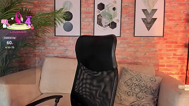 Snapshot of Camila_Bustamante chatting on 04.08.26 Camila Bustamante online show from 04.08.26