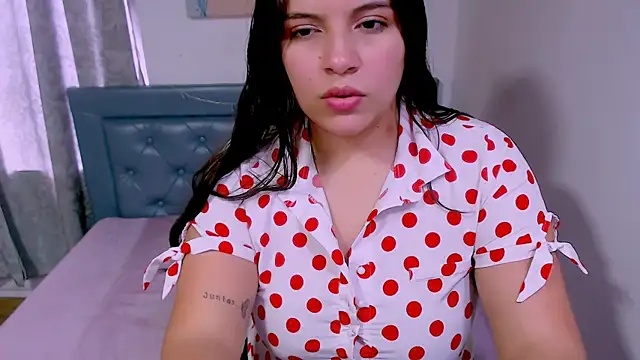 sarah aguilar online show from 10.01.25