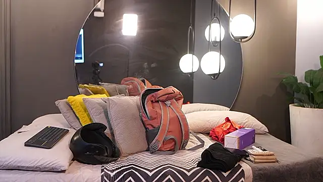 Ariaa Isabell online show from 02.23.26