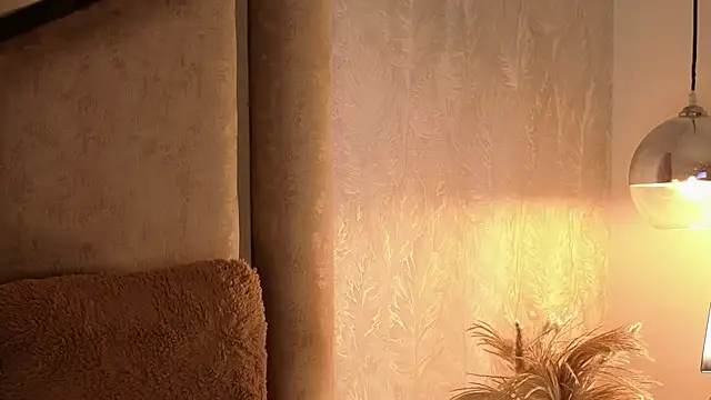scarlethlux online show from 06.29.26