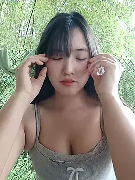 Snapshot of dimny_sex chatting on 10.21.25 dimny sex online show from 10.21.25