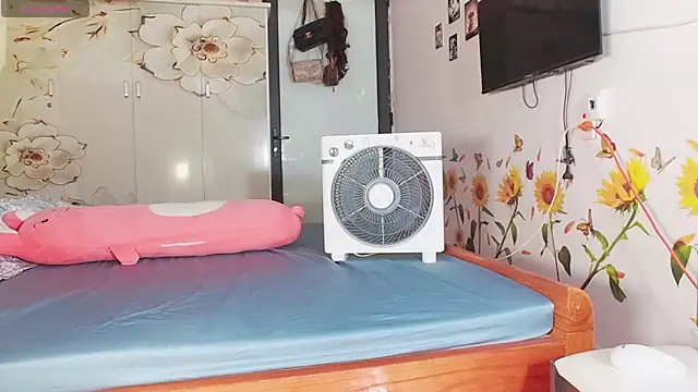 lyly asian online show from 04.24.26