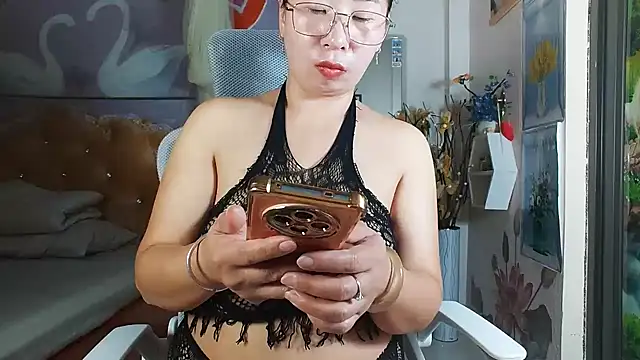 lyly asian online show from 07.02.26