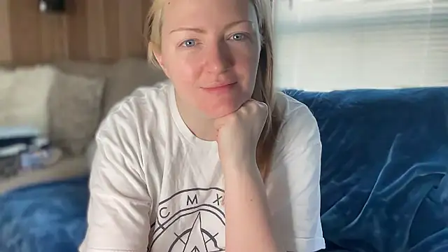 PefectNipz online show from 01.12.26