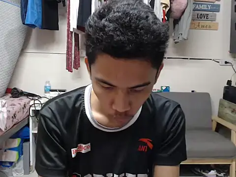 Demure Asian143 online show from 08.04.26