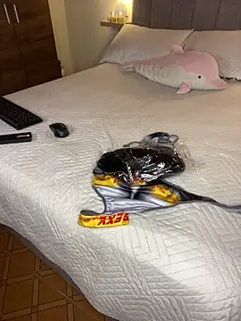 juliana-mancini online show from 03.06.26