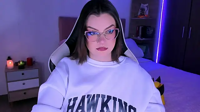 OphelianaRose33 online show from 11.17.25