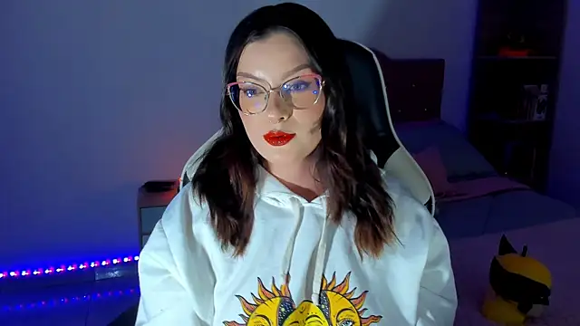 OphelianaRose33 online show from 04.24.26