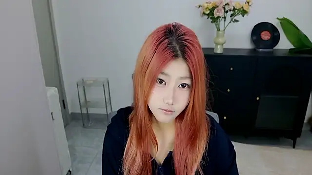 Snapshot of xiaouli chatting on 10.19.25 xiaouli online show from 10.19.25