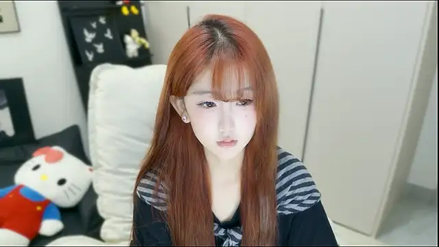 Snapshot of wanzi-1229 chatting on 10.11.25 wanzi-1229 online show from 10.11.25