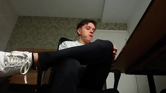 FelixStarkk online show from 11.08.25