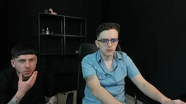 Snapshot of FelixStarkk chatting on 04.29.26 FelixStarkk online show from 04.29.26