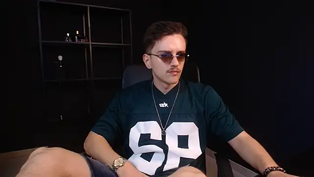 FelixStarkk online show from 06.17.26