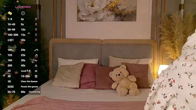 Snapshot of LanaElise chatting on 01.08.26 LanaElise online show from 01.08.26