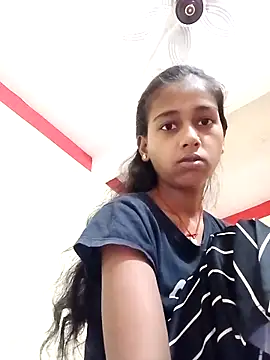 Snapshot of Saniye-143 chatting on 09.28.25 Saniye-143 online show from 09.28.25