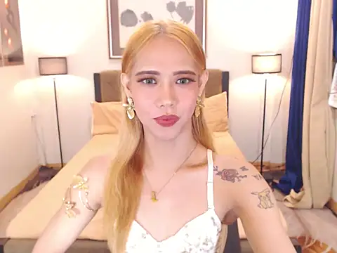 Snapshot of PreciousAmore chatting on 04.23.26 PreciousAmore online show from 04.23.26