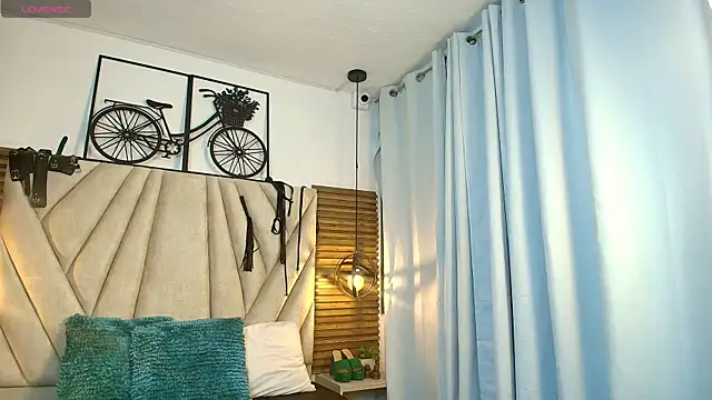 Cinthiabaker online show from 05.08.26