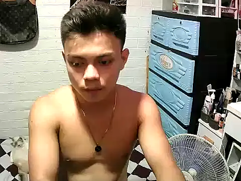Pinoy slutcummer69 online show from 03.08.26